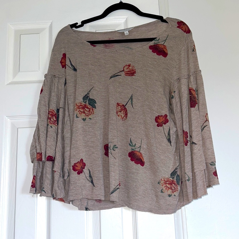 Lucky brand floral bell sleeved shirt